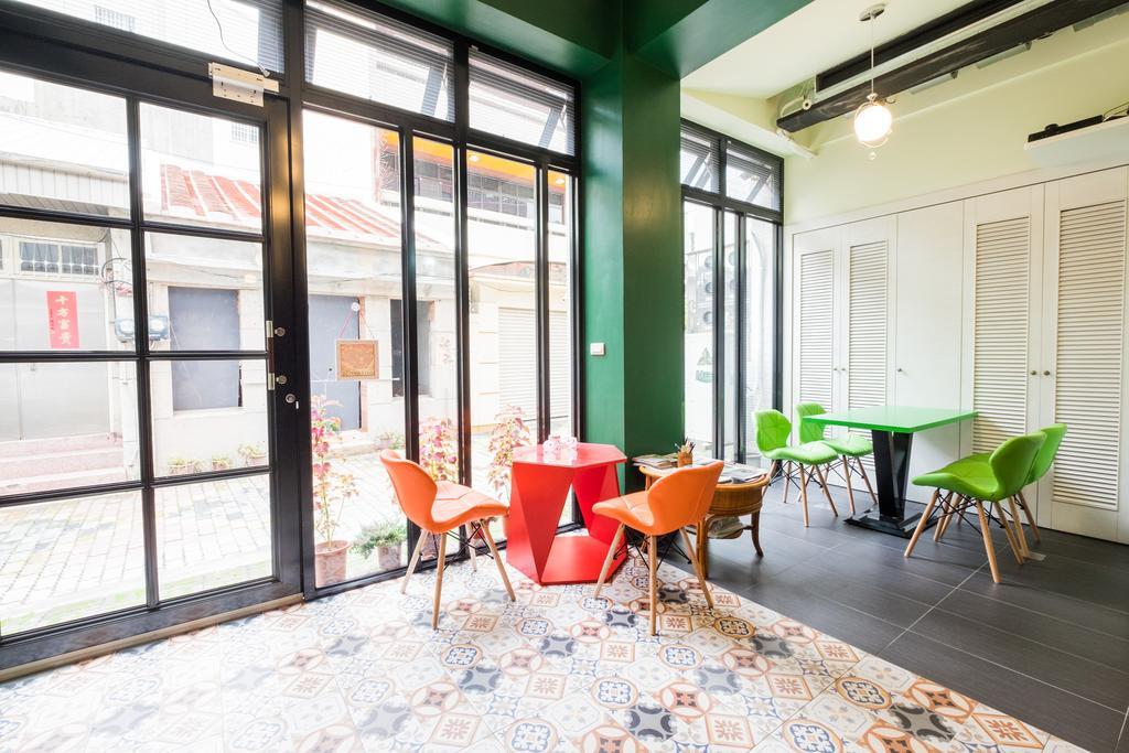 Zhizhu Homestay 타이난 외부 사진